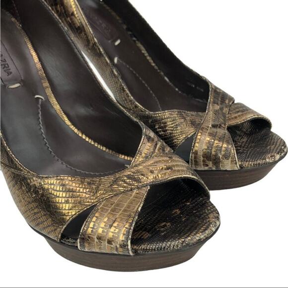 BCBGMaxAzria Stilleto Snake Print Leather Shoes 9 - Picture 3 of 15
